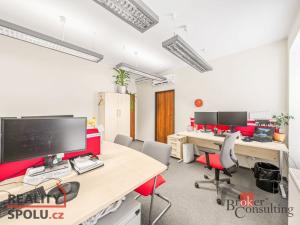 Pronájem kanceláře, Plzeň - Jižní Předměstí, Radobyčická, 170 m2
