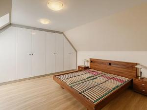 Prodej kanceláře, Čestlice, 1138 m2