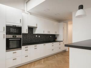 Pronájem bytu 4+kk, Praha, Janáčkovo nábřeží, 132 m2