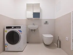 Pronájem bytu 3+kk, Praha - Strašnice, Zvěřinova, 89 m2