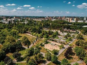 Pronájem bytu 2+1, Praha - Malešice, Bydžovského, 58 m2