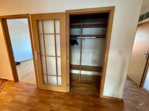 Pronájem bytu 3+kk, Praha - Zbraslav, Tunelářů, 71 m2