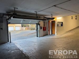 Prodej garážového stání, Praha - Podolí, Pod Klaudiánkou, 13 m2