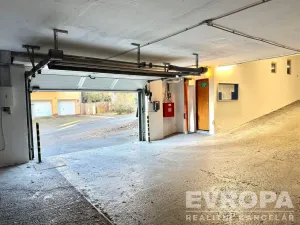 Prodej garážového stání, Praha - Podolí, Pod Klaudiánkou, 14 m2