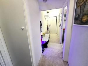 Prodej bytu 3+1, Praha - Letňany, Dobratická, 68 m2