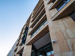 Pronájem kanceláře, Praha - Karlín, Rohanské nábřeží, 1331 m2