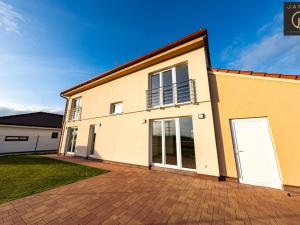 Prodej rodinného domu, Smečno, Za Školou, 131 m2