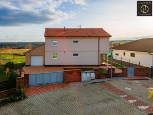 Prodej rodinného domu, Smečno, Za Školou, 131 m2