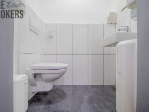 Pronájem kanceláře, Praha - Štěrboholy, K Hrušovu, 59 m2