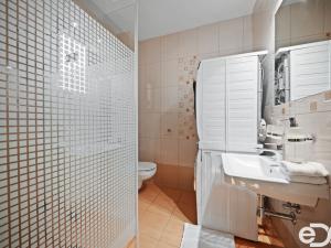 Prodej rodinného domu, Hněvčeves, 202 m2