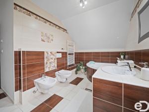 Prodej rodinného domu, Hněvčeves, 202 m2