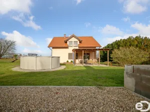 Prodej rodinného domu, Hněvčeves, 202 m2