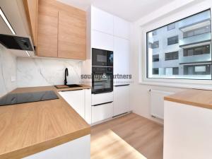 Pronájem bytu 2+kk, Praha - Prosek, Čakovická, 52 m2