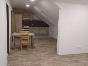 Pronájem bytu 2+kk, Rapotín, Družstevní, 56 m2