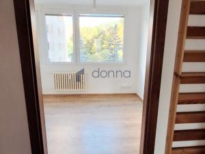 Pronájem bytu 3+kk, Praha, Hennerova, 72 m2