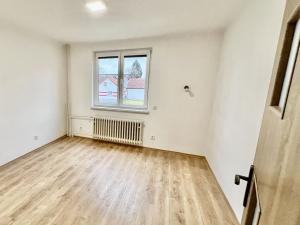 Prodej bytu 3+1, Mojné, 61 m2