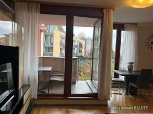 Pronájem bytu 2+kk, Praha - Stodůlky, Švejcarovo náměstí, 67 m2