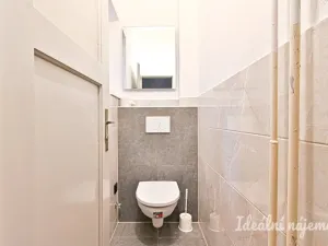 Pronájem bytu 2+1, Znojmo, Hálkova, 64 m2