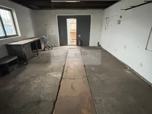 Pronájem skladu, Praha, U vinných sklepů, 35 m2
