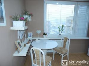 Prodej bytu 2+1, Chomutov, Bezručova, 60 m2