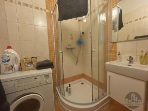 Pronájem bytu 2+kk, Praha - Vršovice, Kodaňská, 53 m2