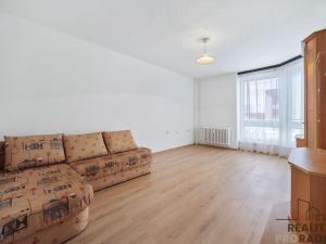 Pronájem bytu 1+1, Pardubice - Bílé Předměstí, Spojilská, 40 m2