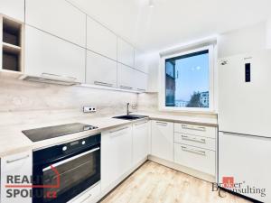 Pronájem bytu 3+1, Praha - Michle, Pod dálnicí, 83 m2