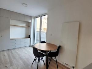 Pronájem bytu 1+kk, Praha - Strašnice, Strančická, 33 m2
