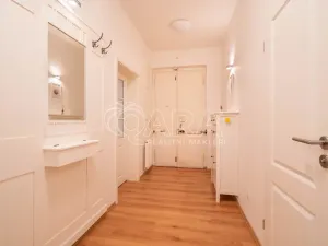 Pronájem bytu 2+kk, Praha, Mánesova, 55 m2