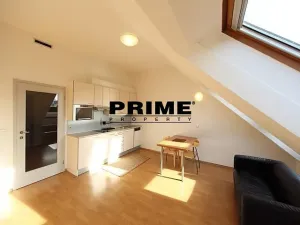 Pronájem kanceláře, Praha - Smíchov, Štefánikova, 55 m2