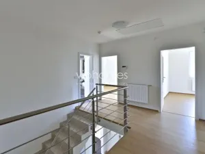 Pronájem vily, Průhonice, Pod Valem II., 335 m2