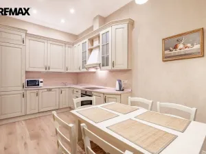 Pronájem bytu 3+1, Karlovy Vary, Dr. Davida Bechera, 130 m2