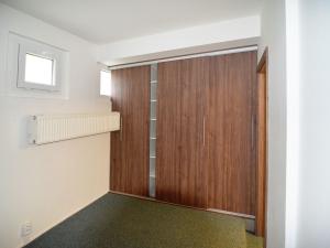 Pronájem skladu, Praha - Kamýk, Zdislavická, 64 m2