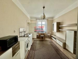 Prodej podílu rodinného domu, Praha - Hloubětín, Poděbradská, 645 m2