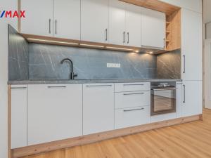 Pronájem bytu 1+kk, Praha - Žižkov, Olgy Havlové, 32 m2