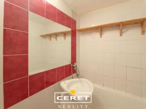 Prodej bytu 2+1, Chomutov, Svahová, 51 m2