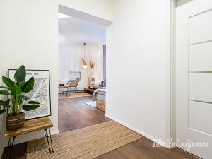 Pronájem bytu 1+kk, Praha - Hlubočepy, Pod Žvahovem, 28 m2