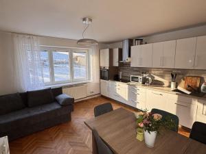 Prodej bytu 2+1, Smržovka, Klášterní, 65 m2