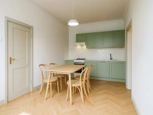 Prodej bytu 2+kk, Praha - Žižkov, Spojovací, 44 m2