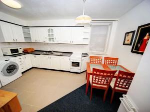 Prodej bytu 2+kk, Uherské Hradiště, Františka Kretze, 64 m2