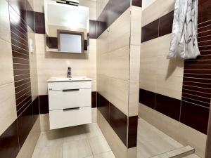 Pronájem bytu 3+1, Chrudim - Chrudim III, Obce Ležáků, 67 m2