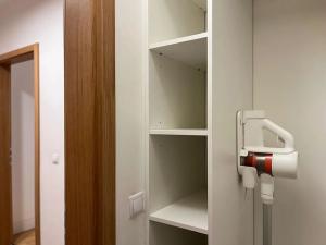 Pronájem bytu 2+kk, Praha - Holešovice, Argentinská, 52 m2