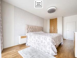 Prodej bytu 4+kk, Praha - Karlín, Za Karlínským přístavem, 137 m2