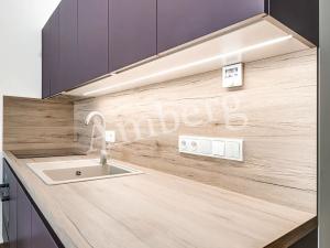 Pronájem bytu 1+kk, Praha - Karlín, Křižíkova, 34 m2