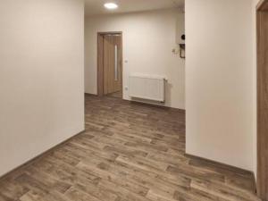 Pronájem kanceláře, Mladá Boleslav, Husova, 74 m2