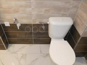 Prodej bytu 3+1, Týnec nad Labem, Masarykovo náměstí, 72 m2