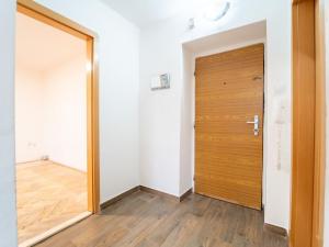 Pronájem bytu 3+1, Chvaletice, Obránců míru, 54 m2