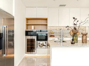 Prodej bytu 4+1, Praha - Stodůlky, Petržílkova, 228 m2