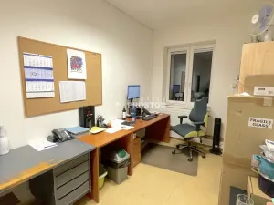 Pronájem kanceláře, Jirny, Tovární, 240 m2