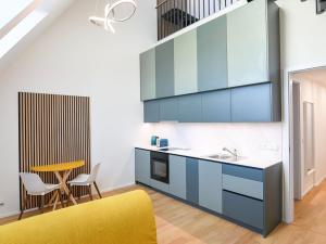 Pronájem bytu 2+kk, Praha - Holešovice, U průhonu, 44 m2